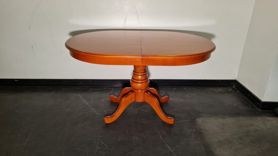 Ausziehtisch