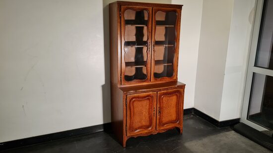 Bücherschrank