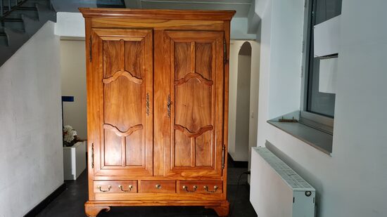 Schrank