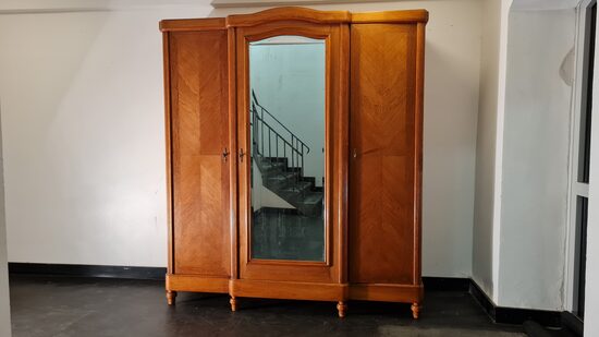 Schrank
