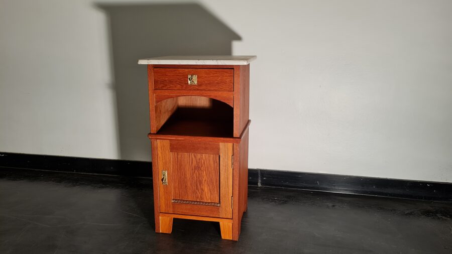 Nachtschrank